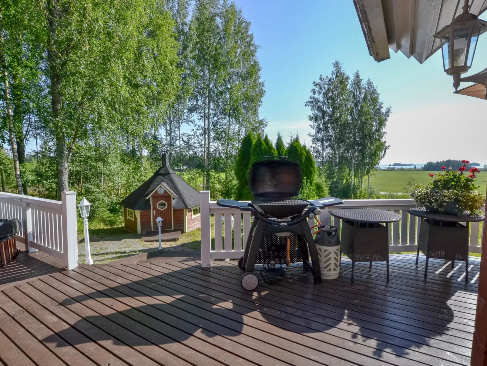 Kannelpirtti 2-Dedans