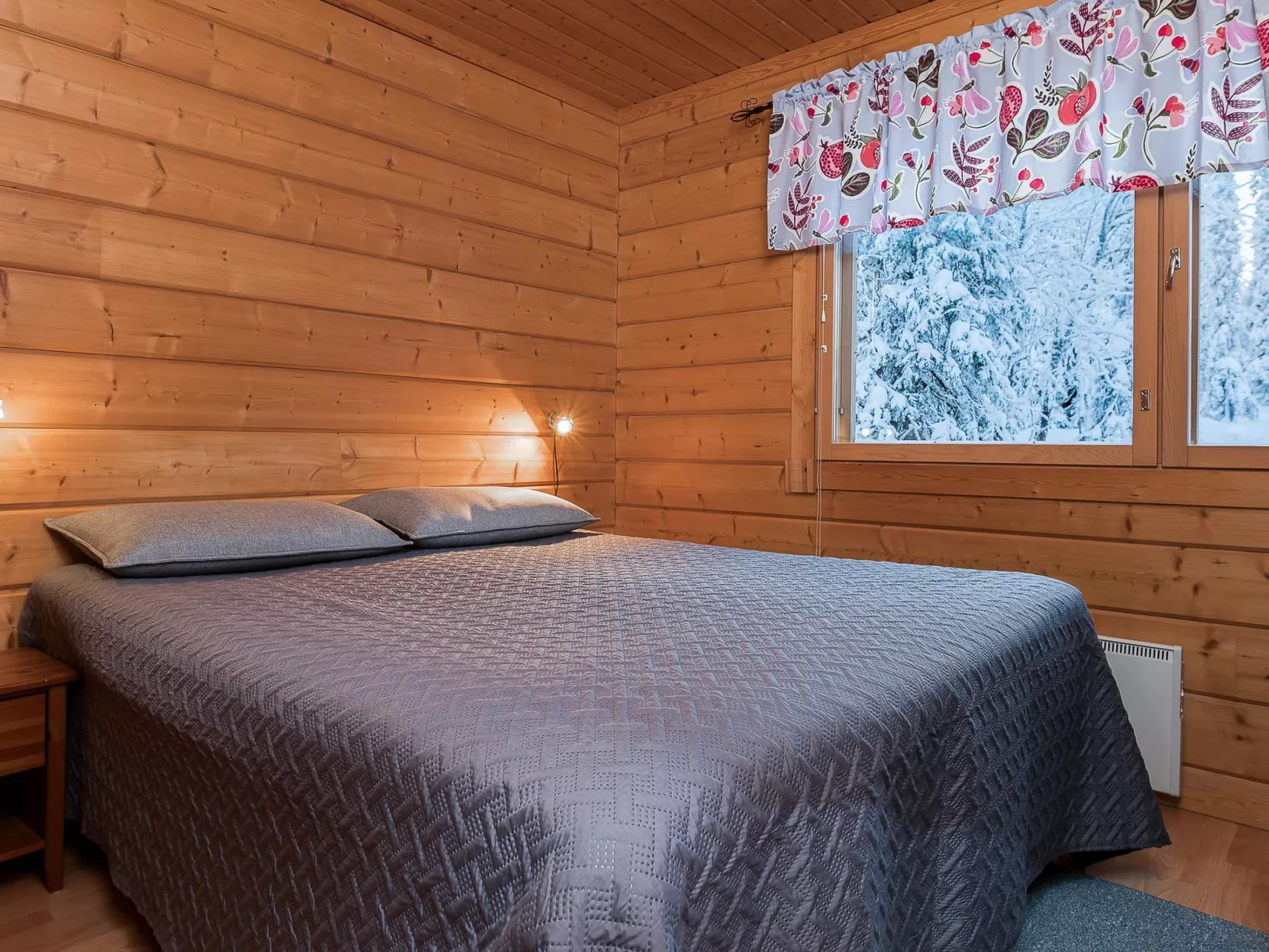 Kinostupa 2a (15-16)-Inside