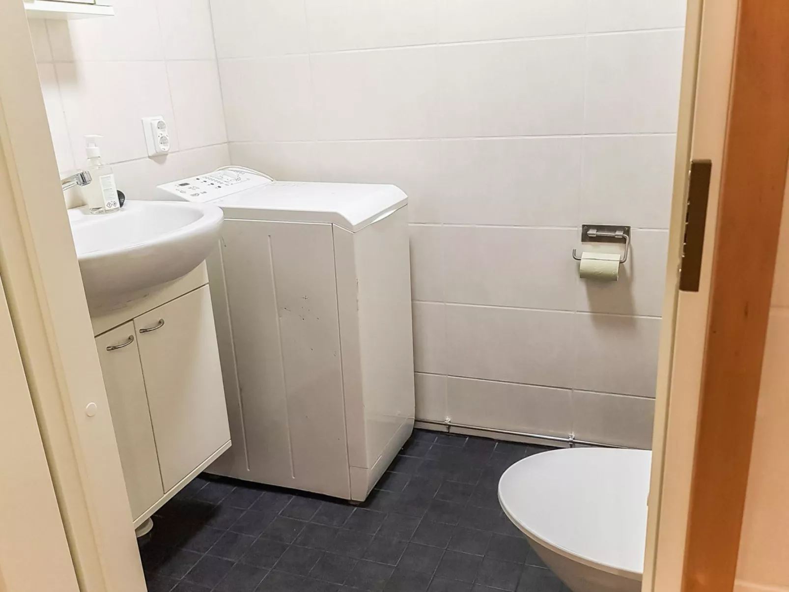 Lomamaja rukaranta-Dedans