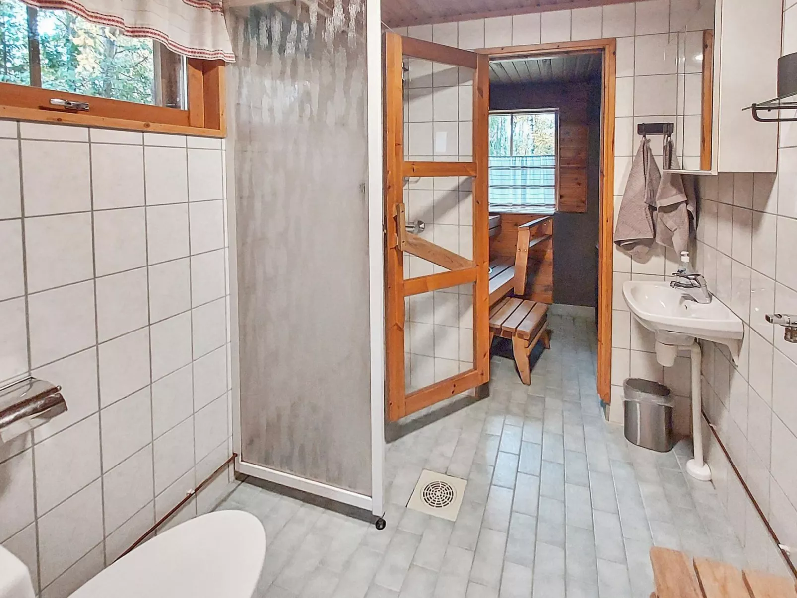 Alakitkajärvi, takkusalmi-Dedans