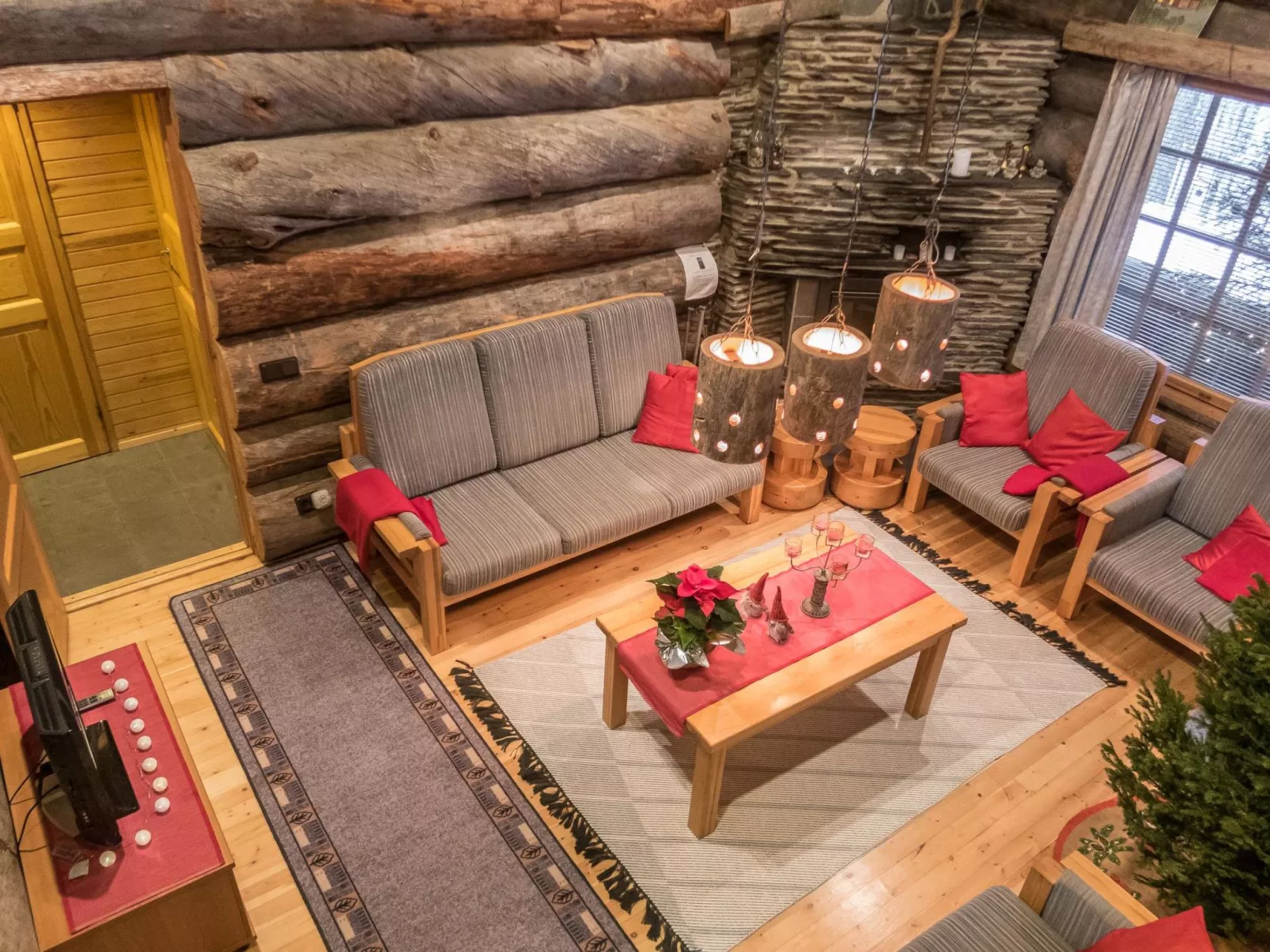 Mäntylä a-osa-Drinnen