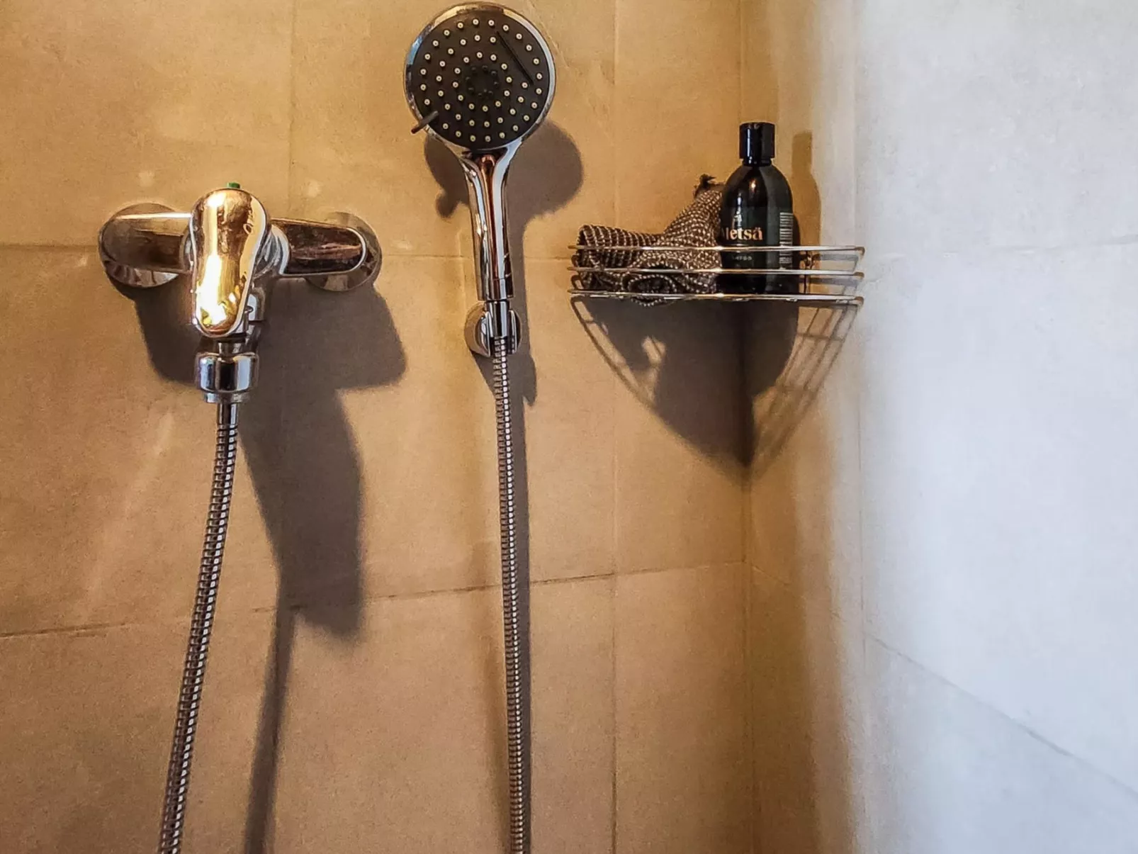 Artturin mökki-Dedans