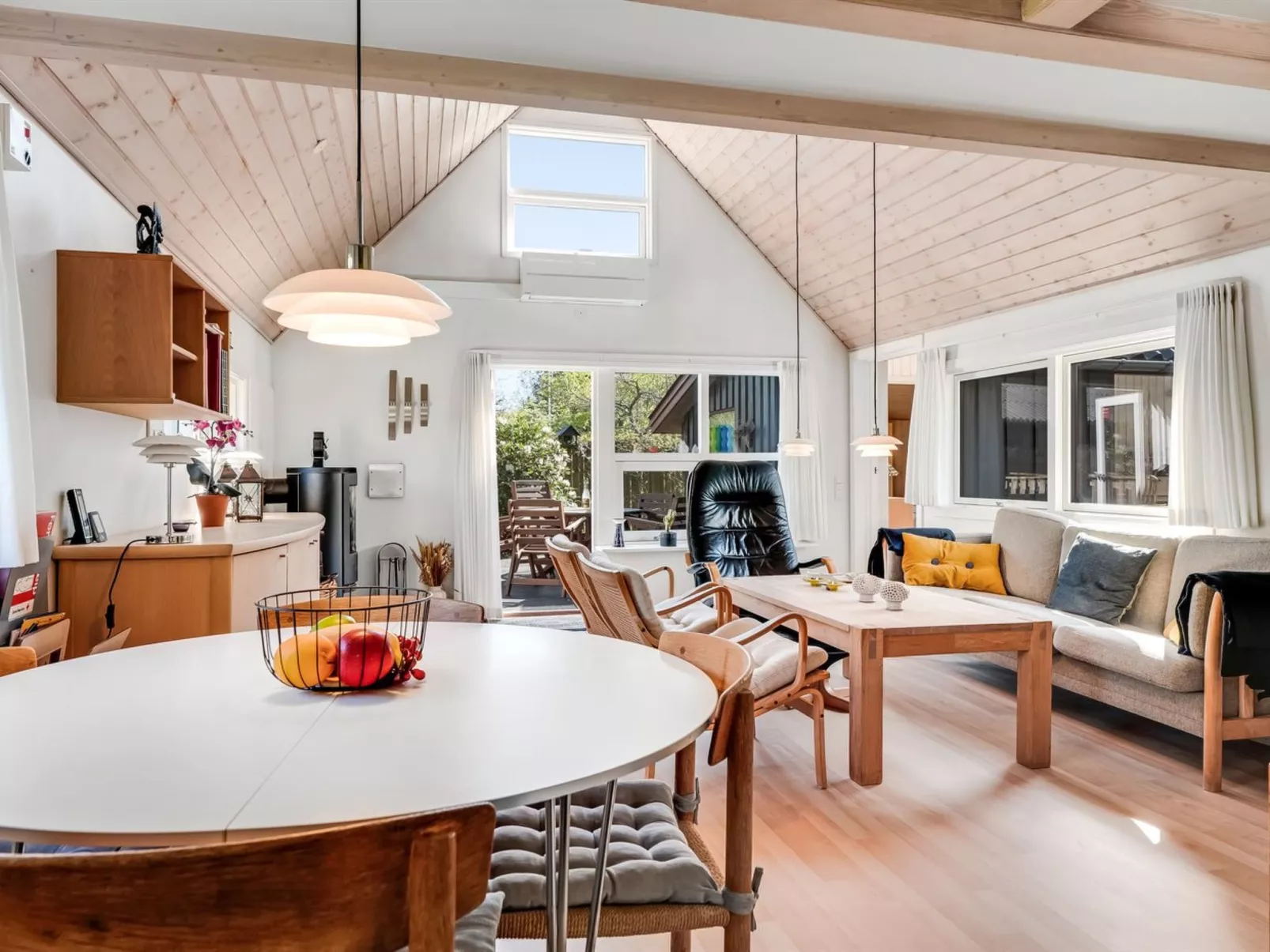 "Valentin" -  from the sea-Drinnen