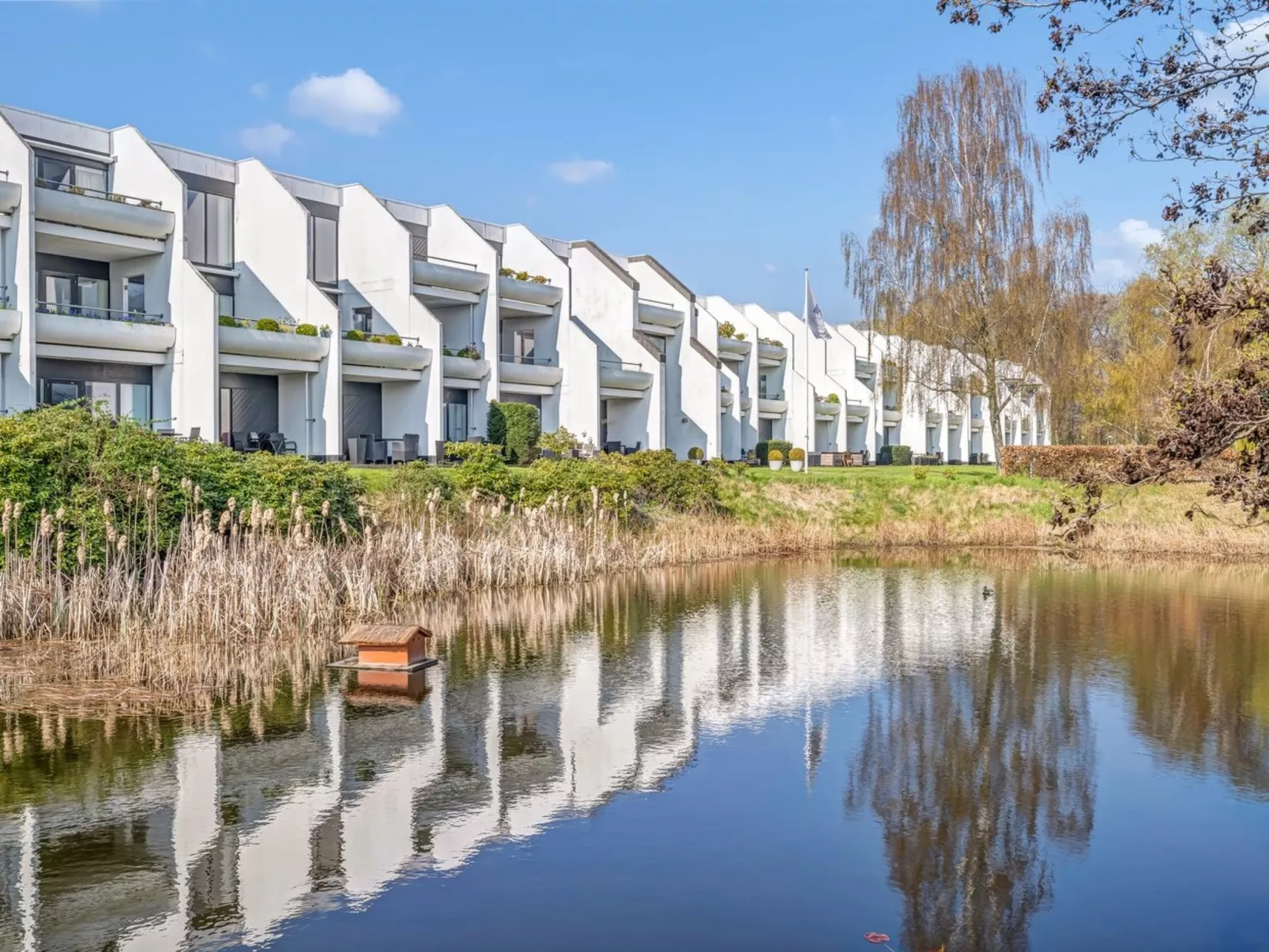 "Epiphania" - 130m from the sea-Outside