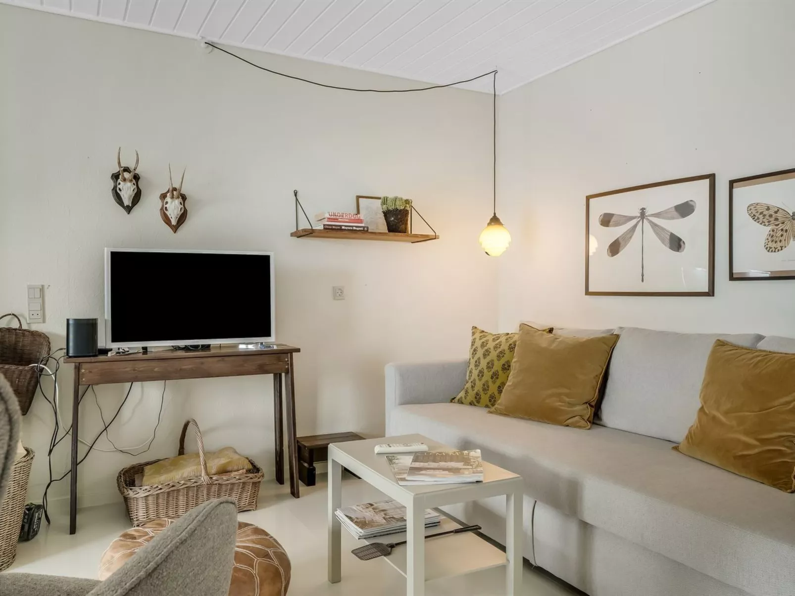 "Lenya" - 300m to the fjord-Inside