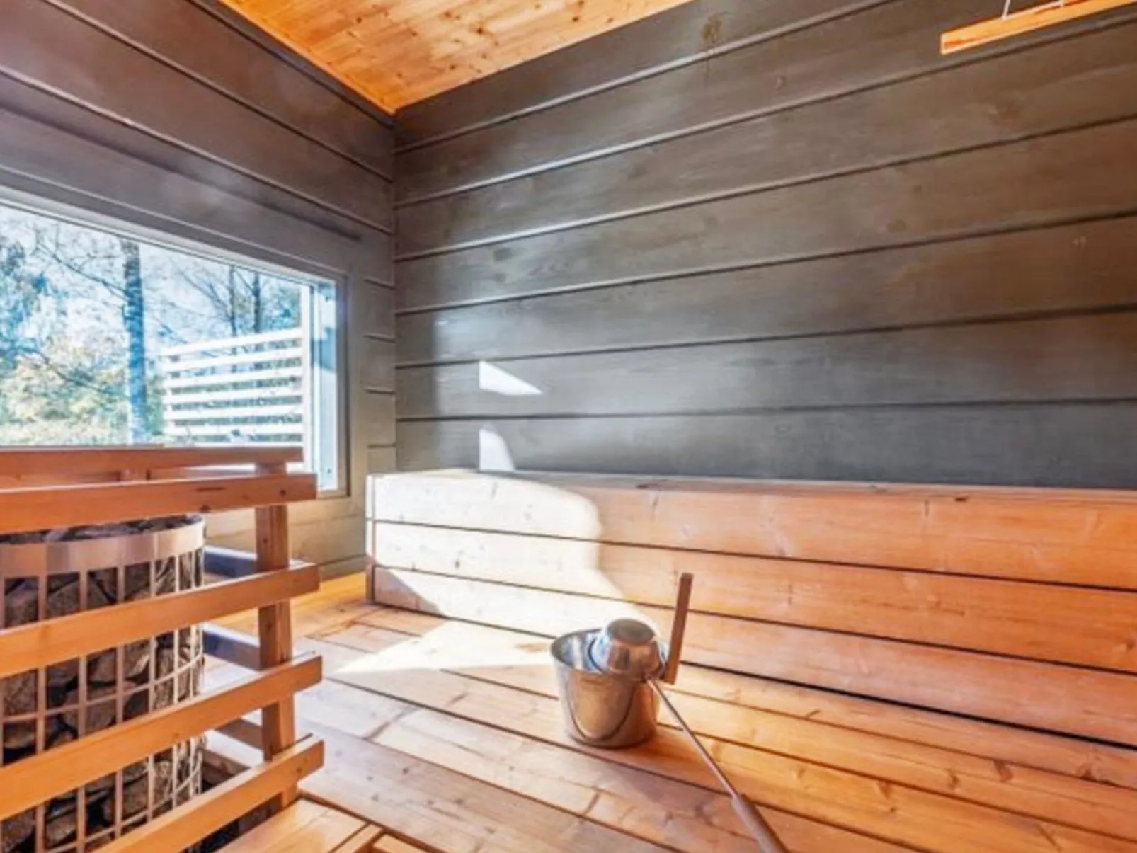 Teijon vierastalo-Inside