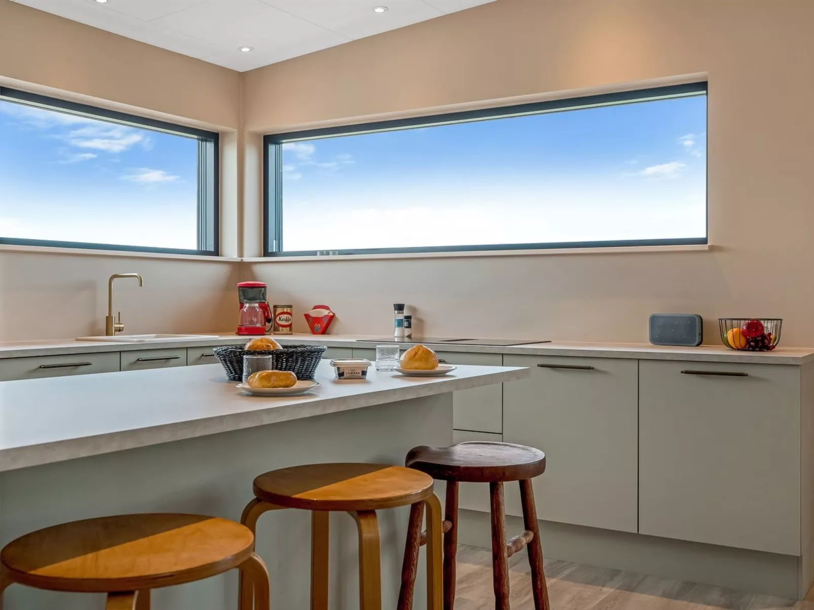 "Stjerne" - 300m to the fjord-Inside