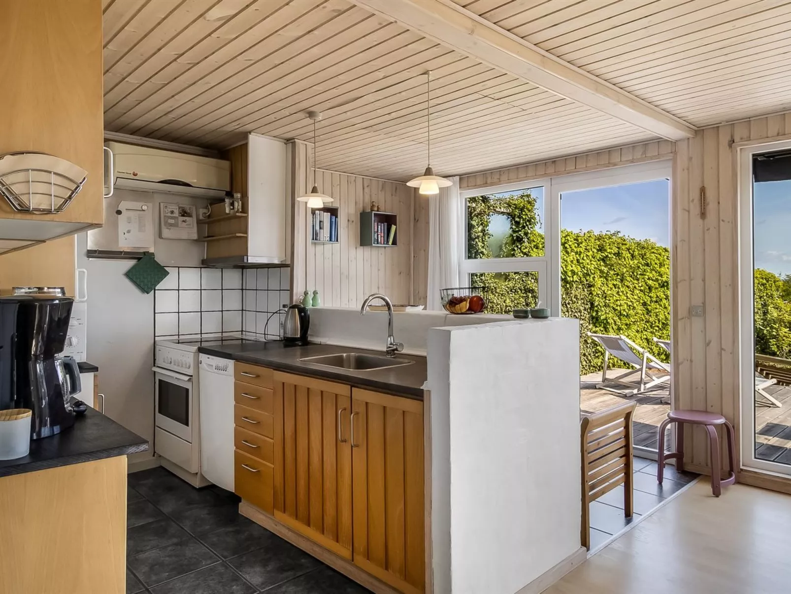 "Egonie" - 100m from the sea-Drinnen