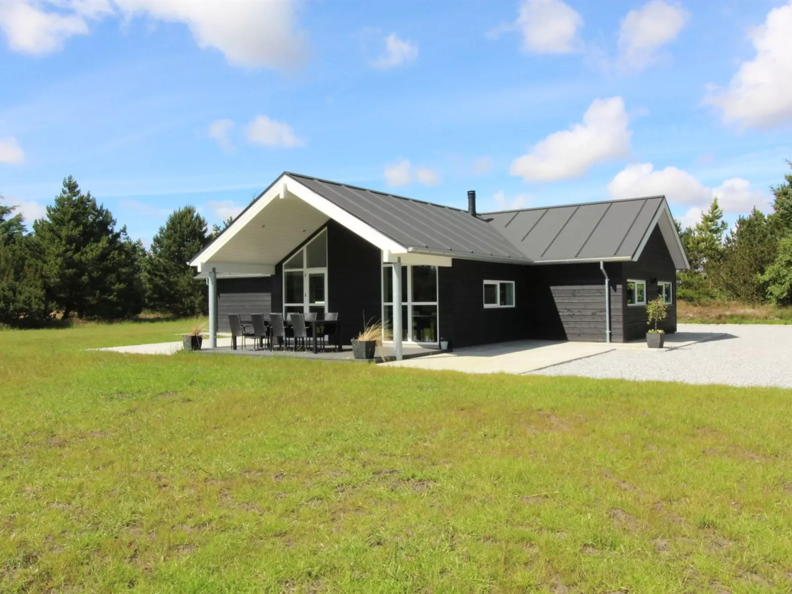 "Hwithoveth" - 1.4km from the sea-Dehors