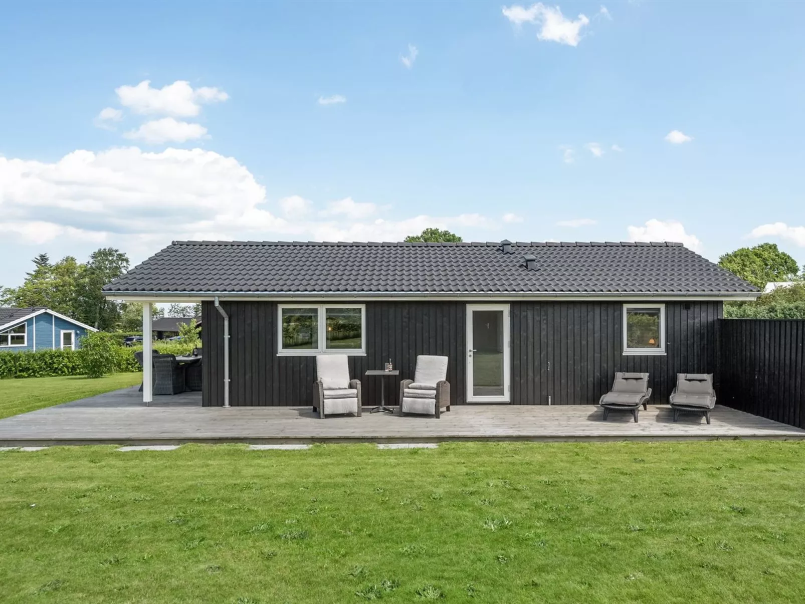 "Rether" - 400m from the sea-Outside