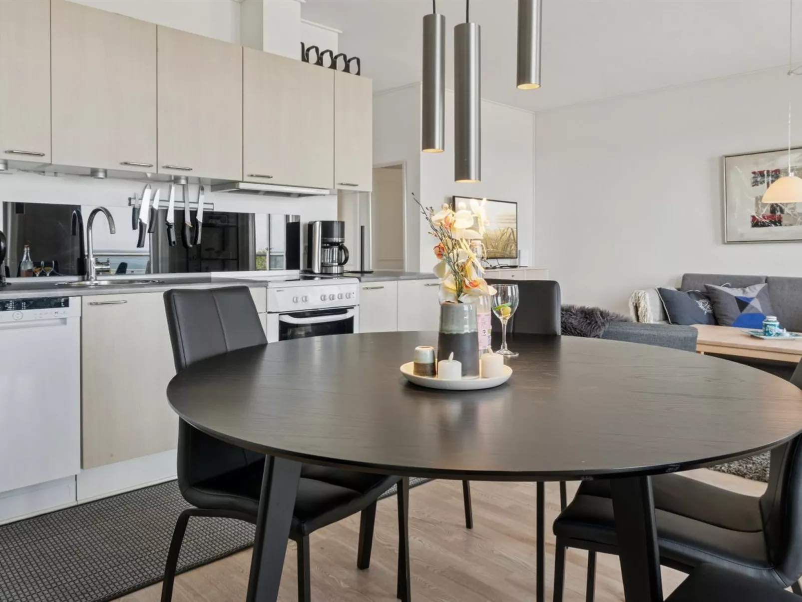 "Ayo" - 75m from the sea-Dedans