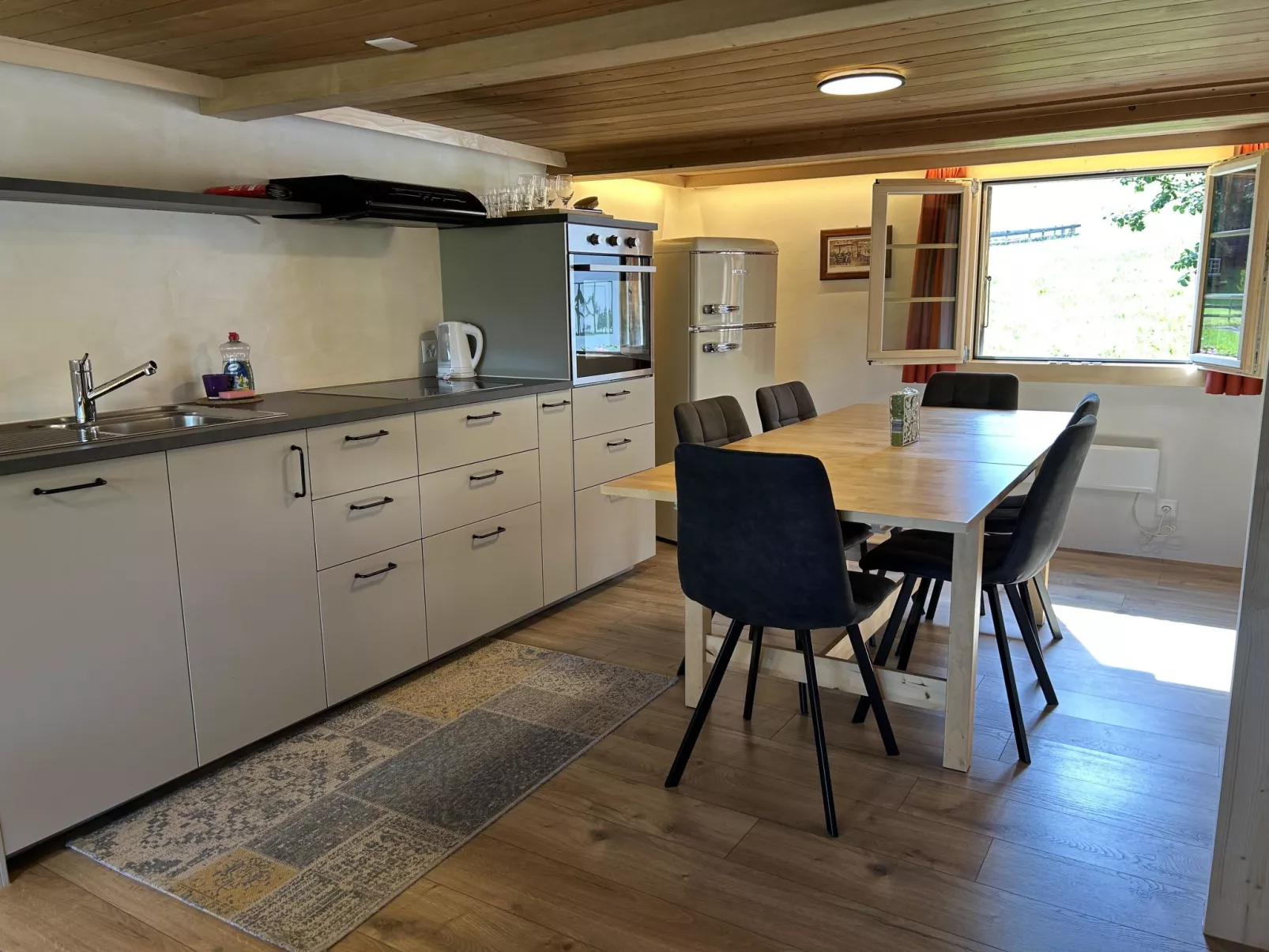 Alpenchalet Haldeli-Drinnen