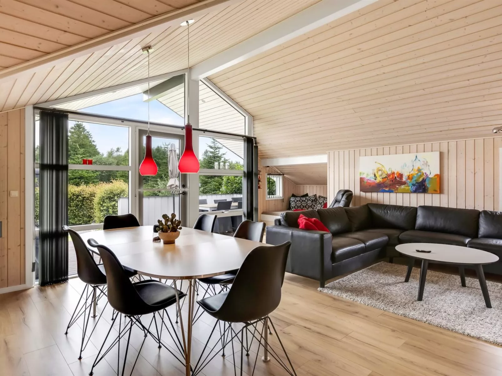 "Naimi" - 30km from the sea-Inside