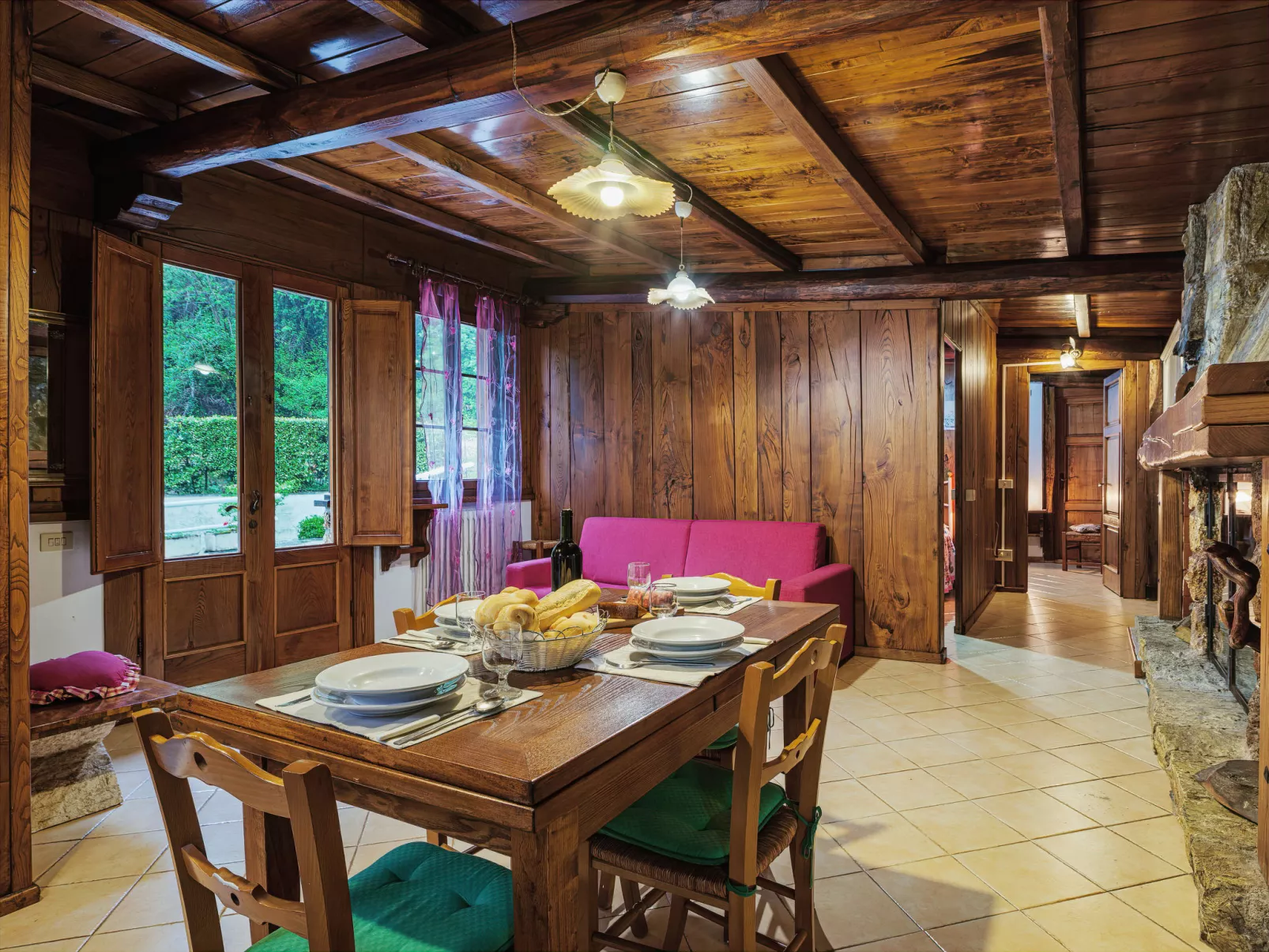 La Fonte-Inside