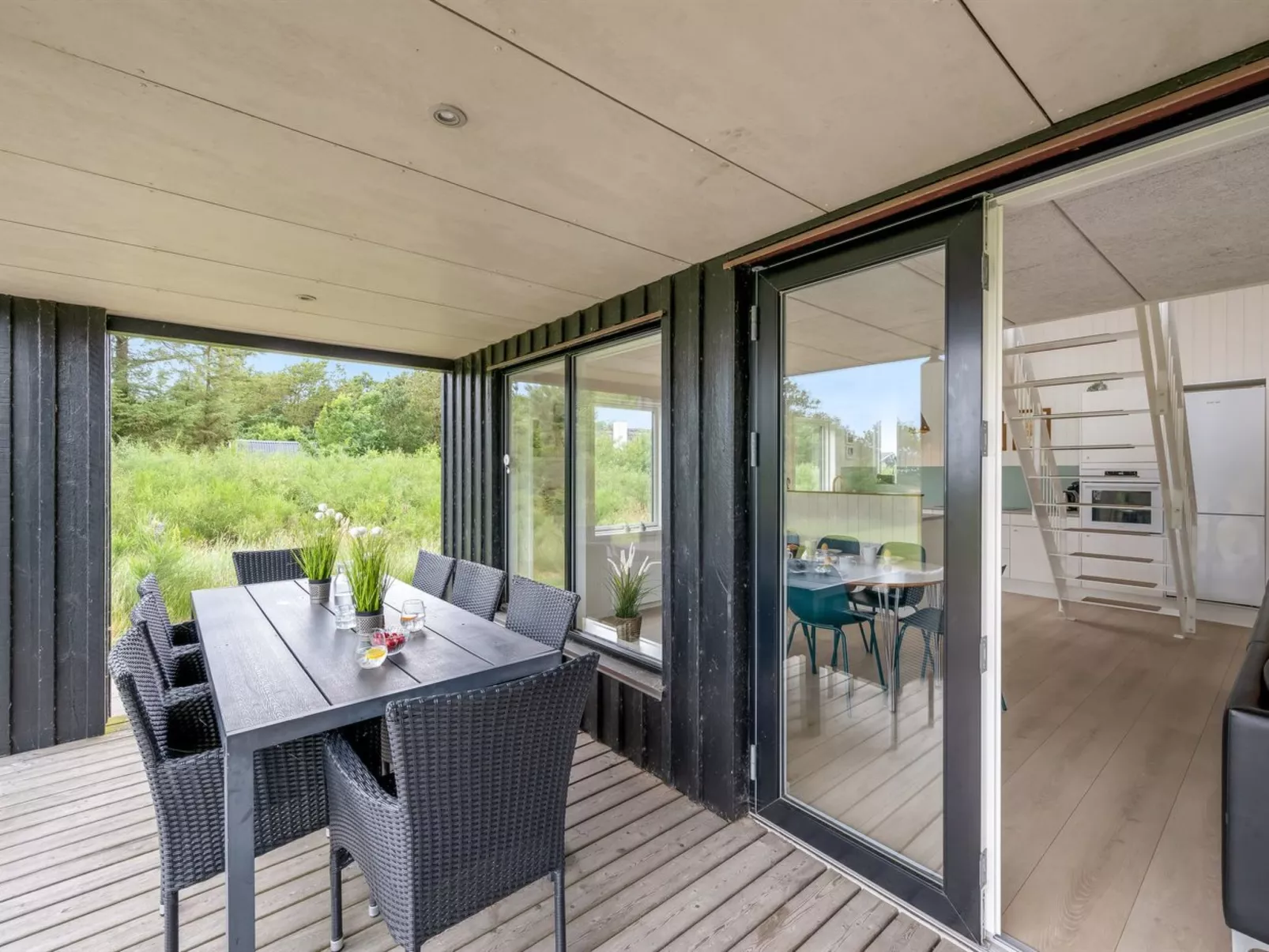 "Gadde" - 100m to the fjord-Outside