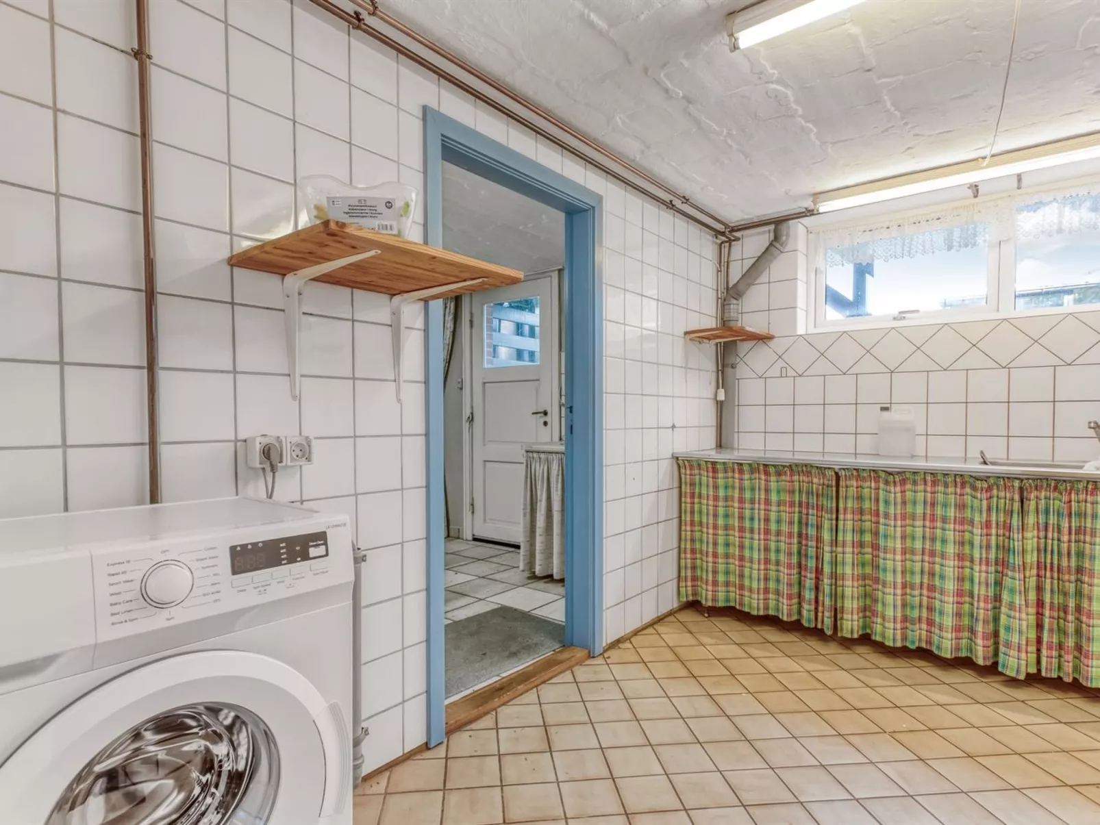 "Blaguna" - 900m from the sea-Dedans