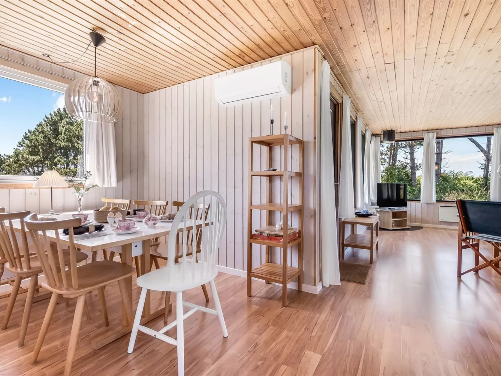 "Tatianna" - 100m from the sea-Drinnen