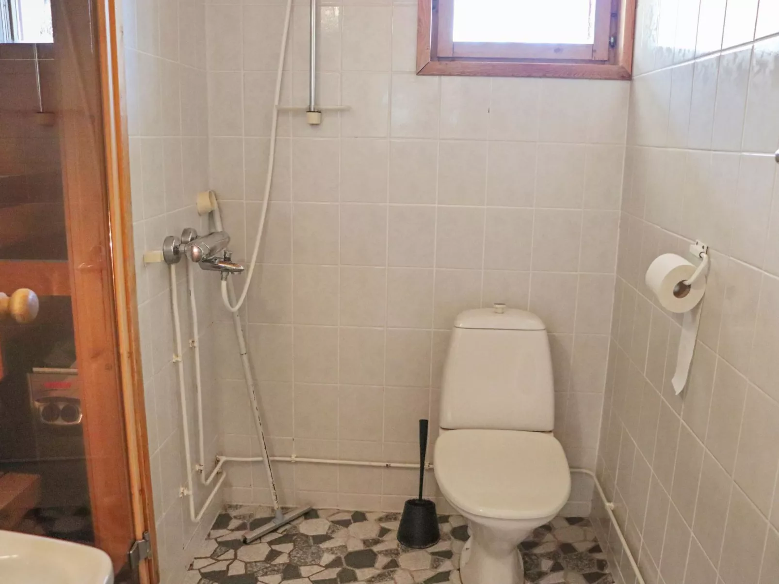 Mukalilla, paritalo sis loppusiivouksen-Dedans