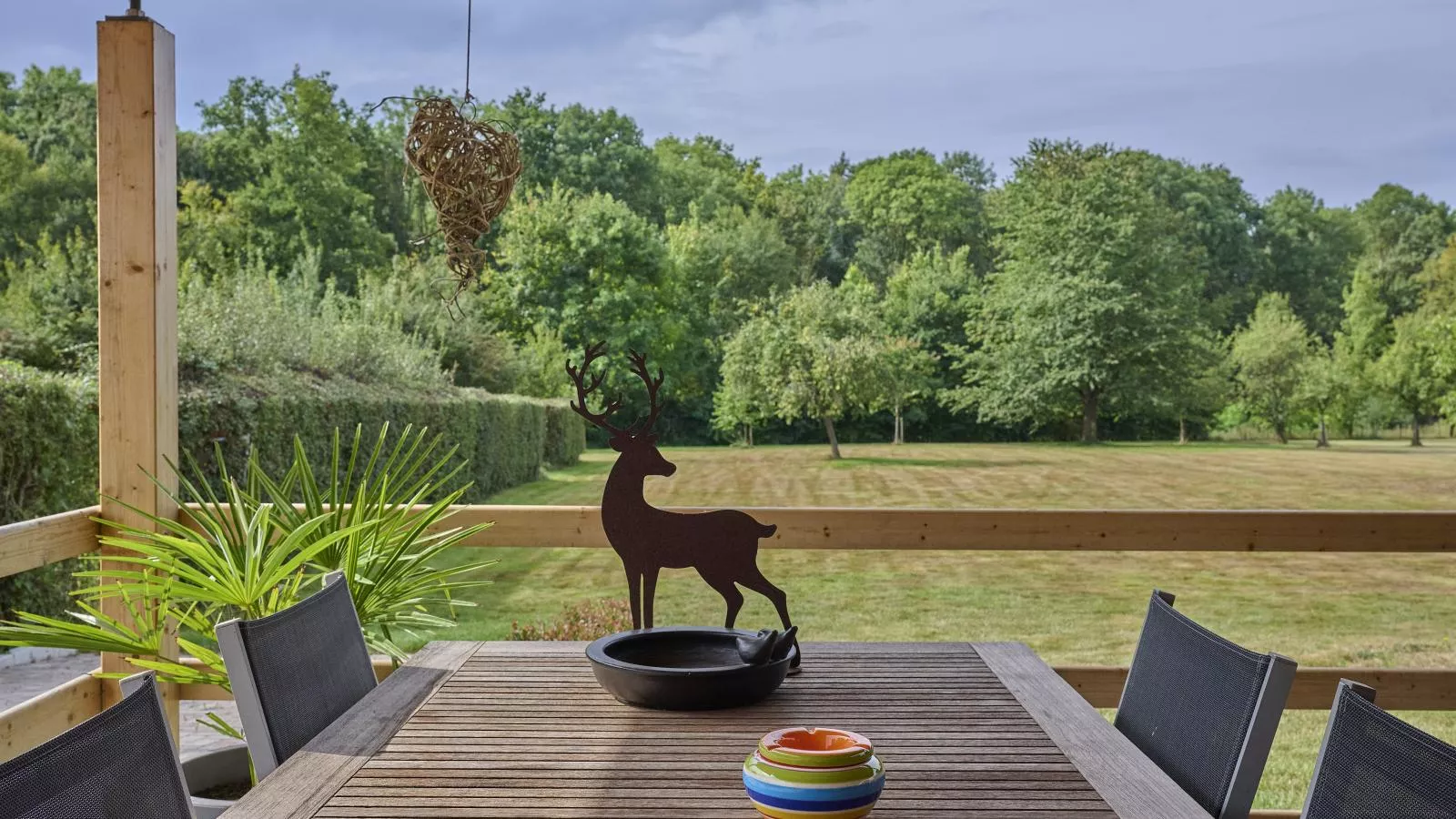 Bie Leentje op de Wei-Vue d'été