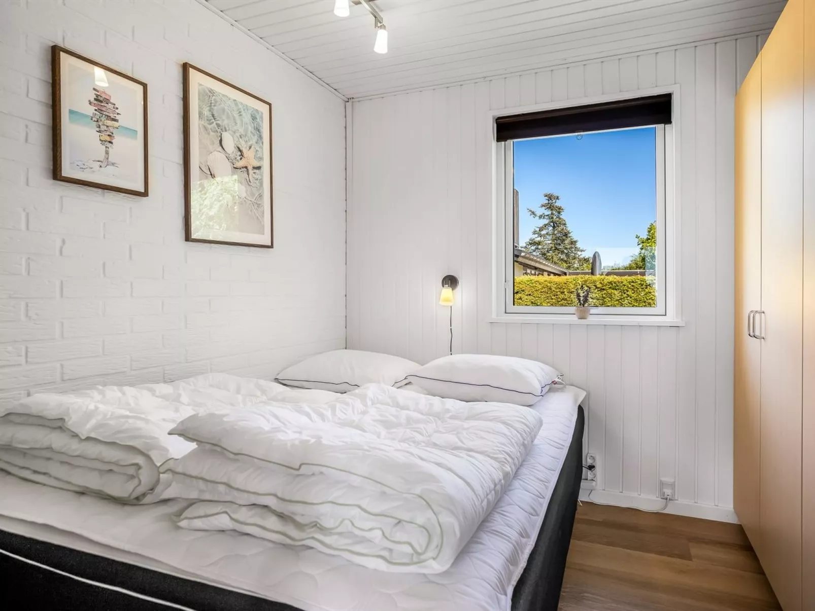 "Tecumseh" - 300m from the sea-Drinnen