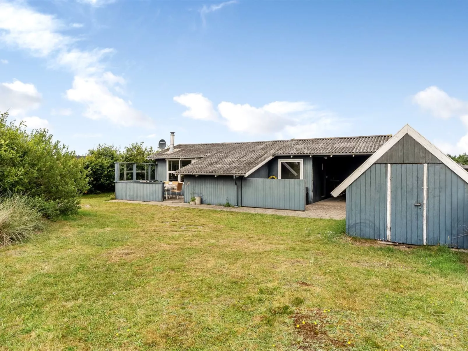 "Claudine" - 700m from the sea-Outside