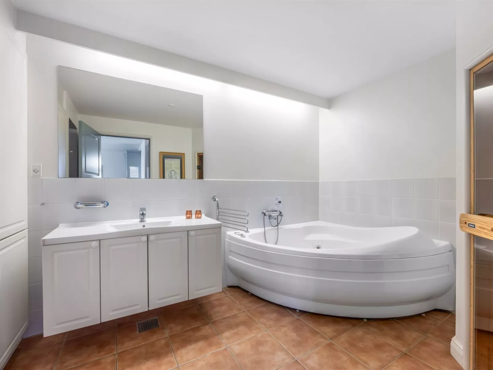 "Hildegerd" - 100m from the sea-Inside