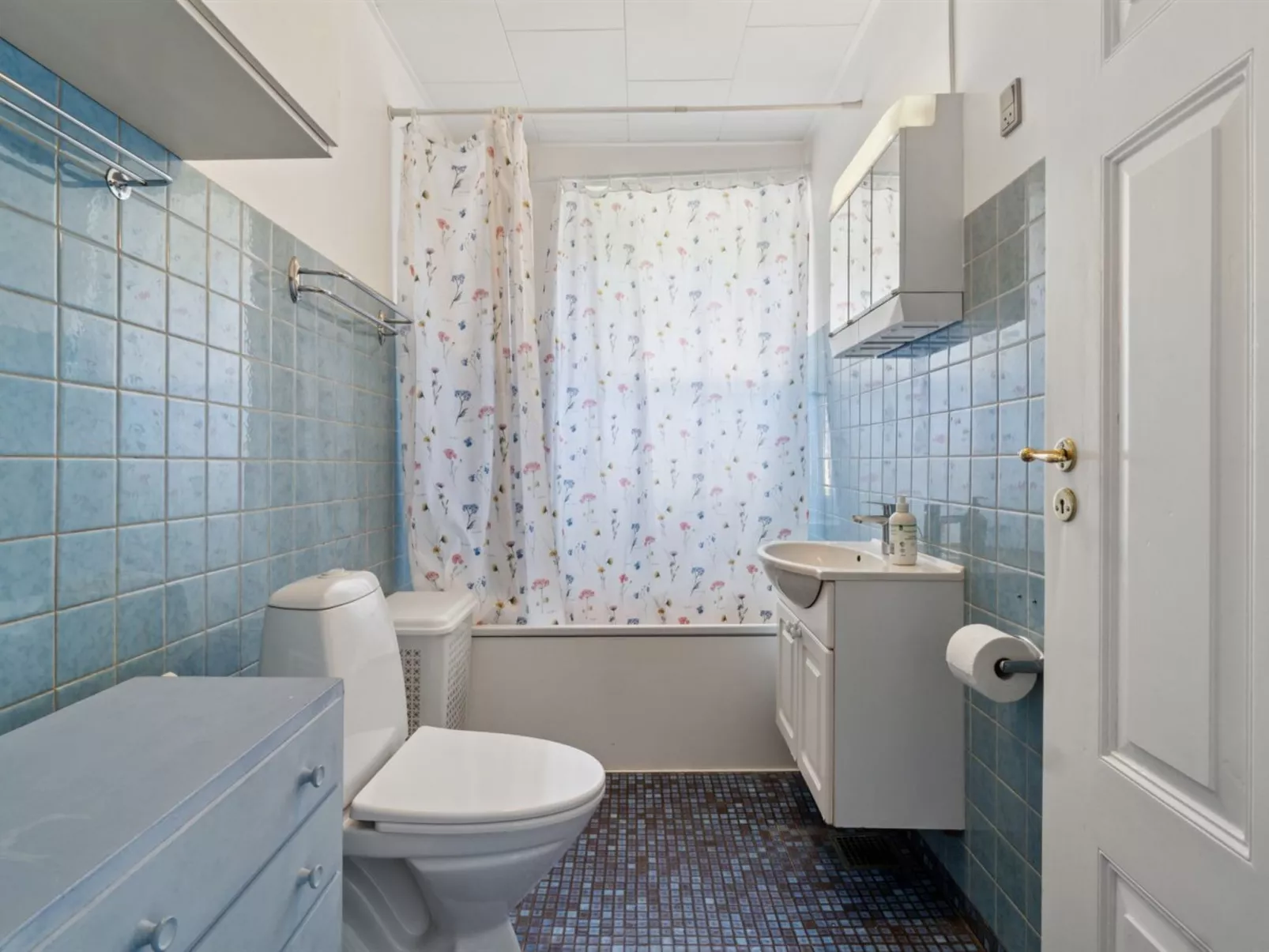 "Marit" - 1.5km from the sea-Drinnen