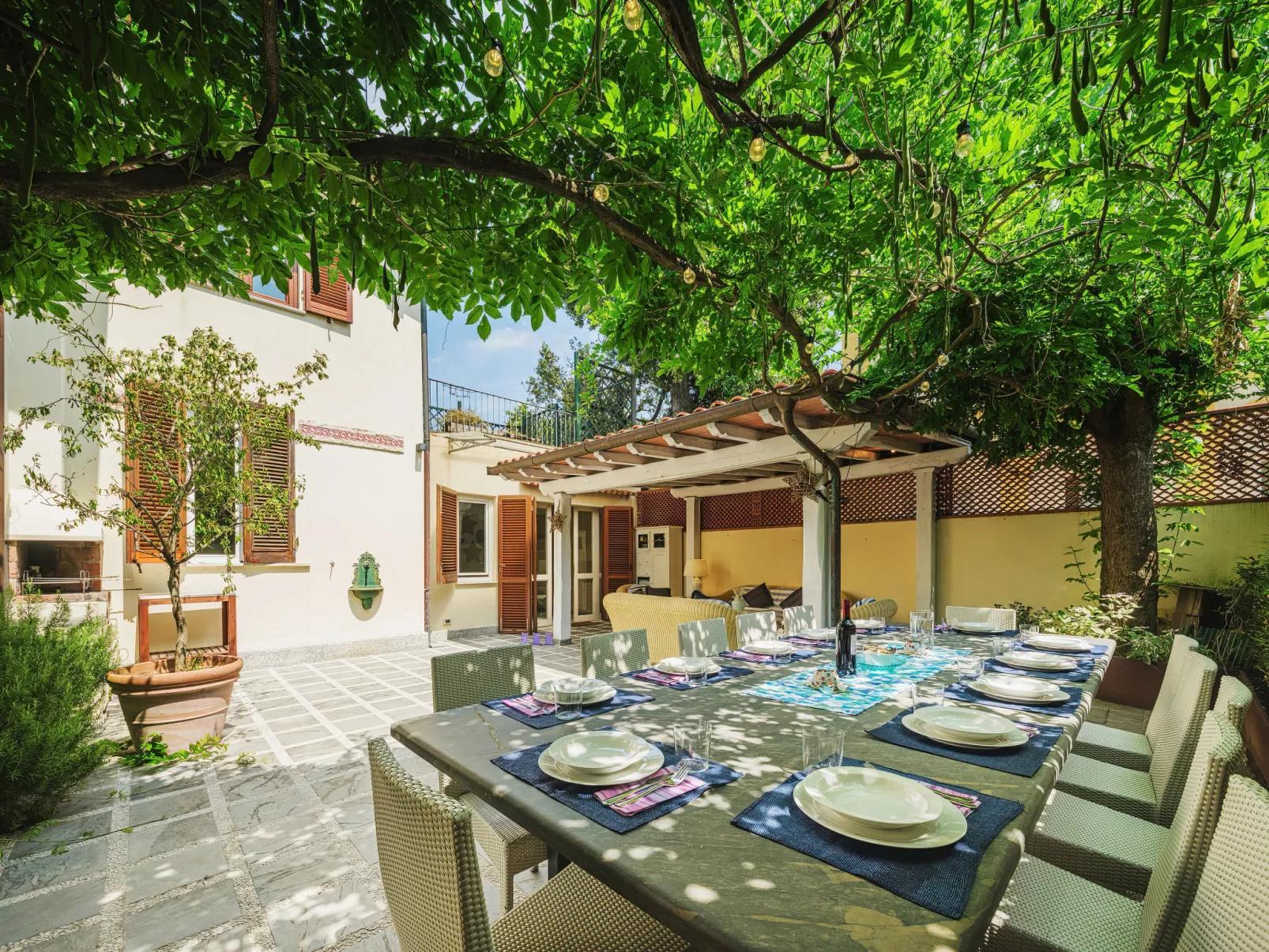 Villa Le Stelle-Outside