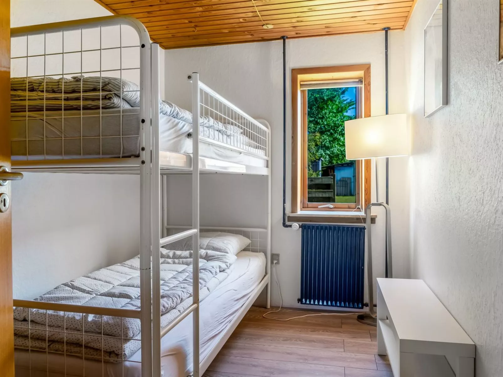 "Eiko" - 400m to the fjord-Inside