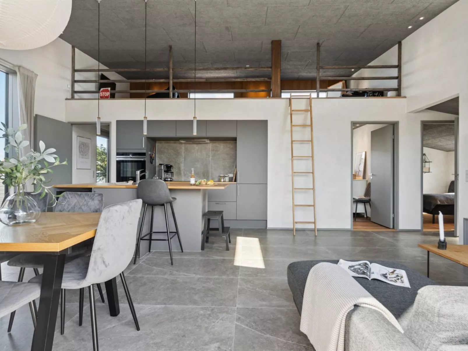 "Elvie" - 150m from the sea-Dedans