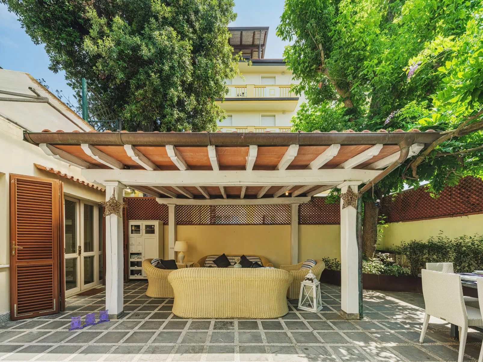 Villa Le Stelle-Outside