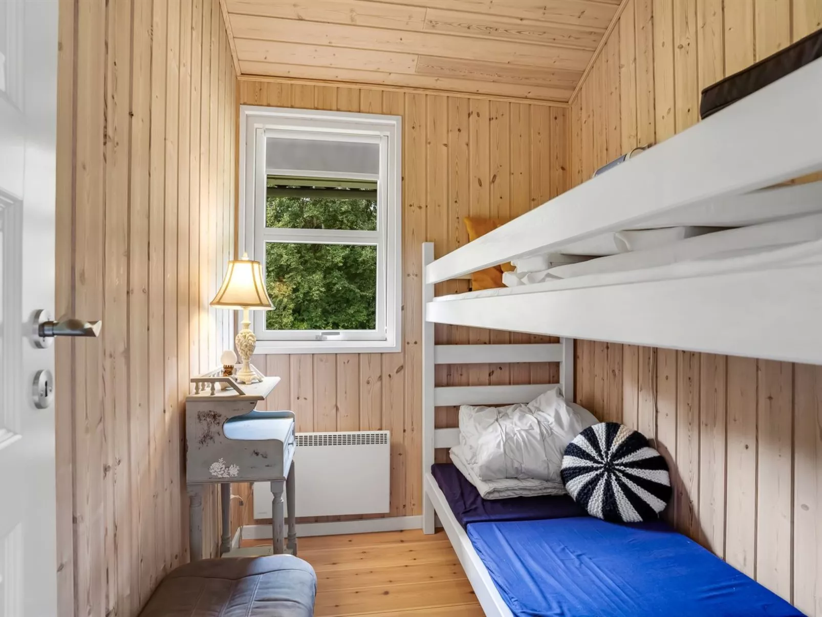 "Aleth" - 800m from the sea-Dedans