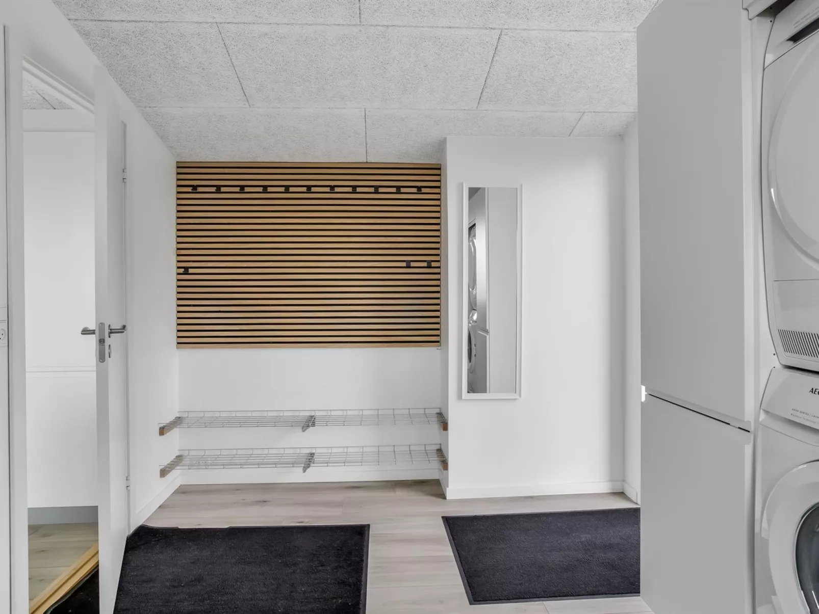 "Fin" - 150m from the sea-Dedans