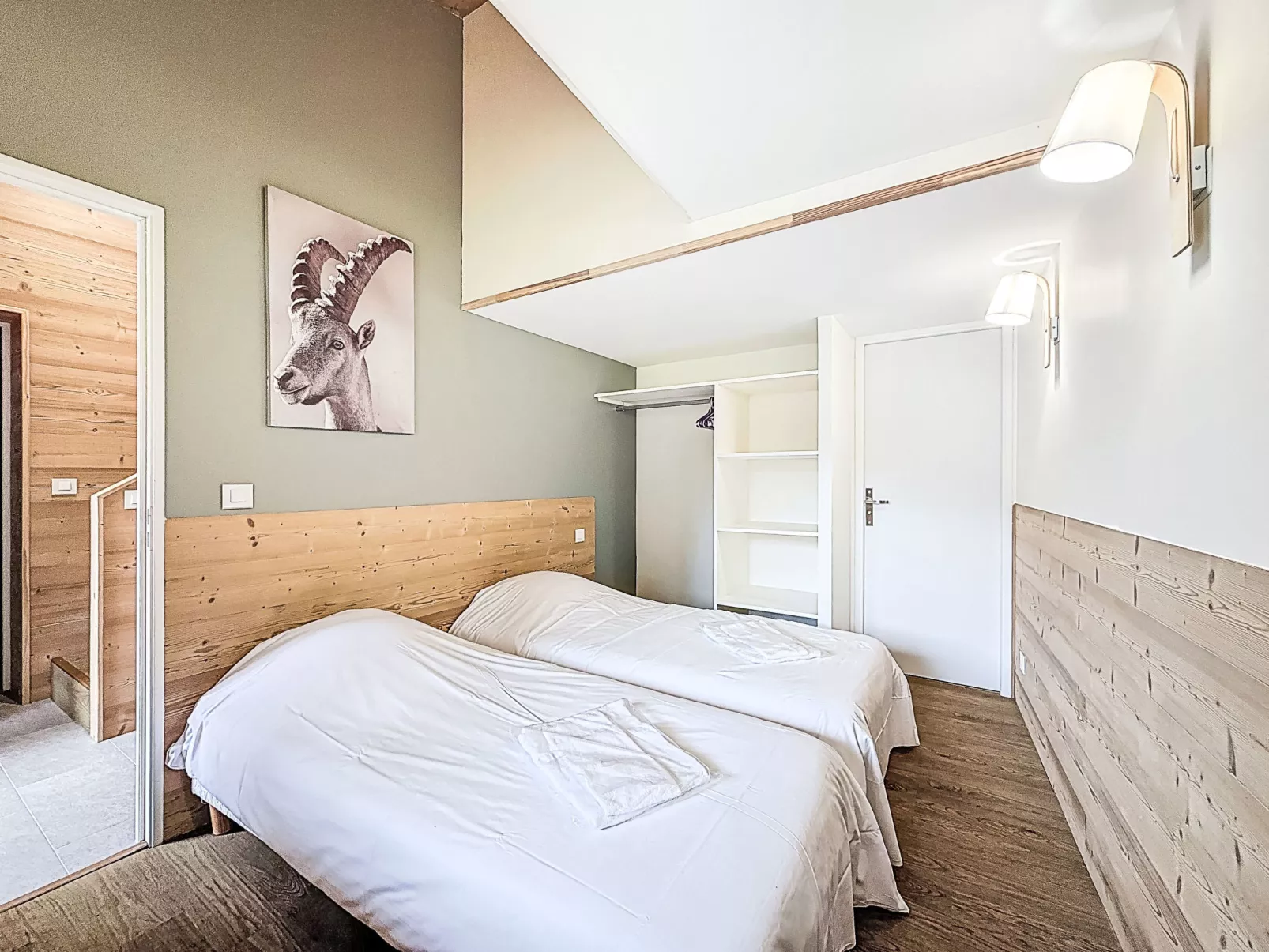 Chalet La Bergerie-Drinnen