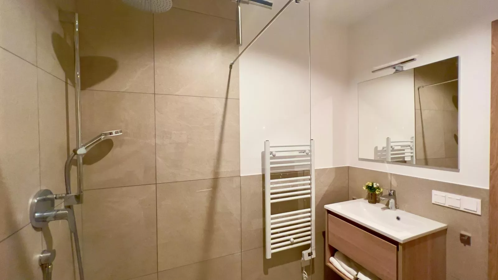 Grebenzen Lodge Starnberg 60A-Bathroom