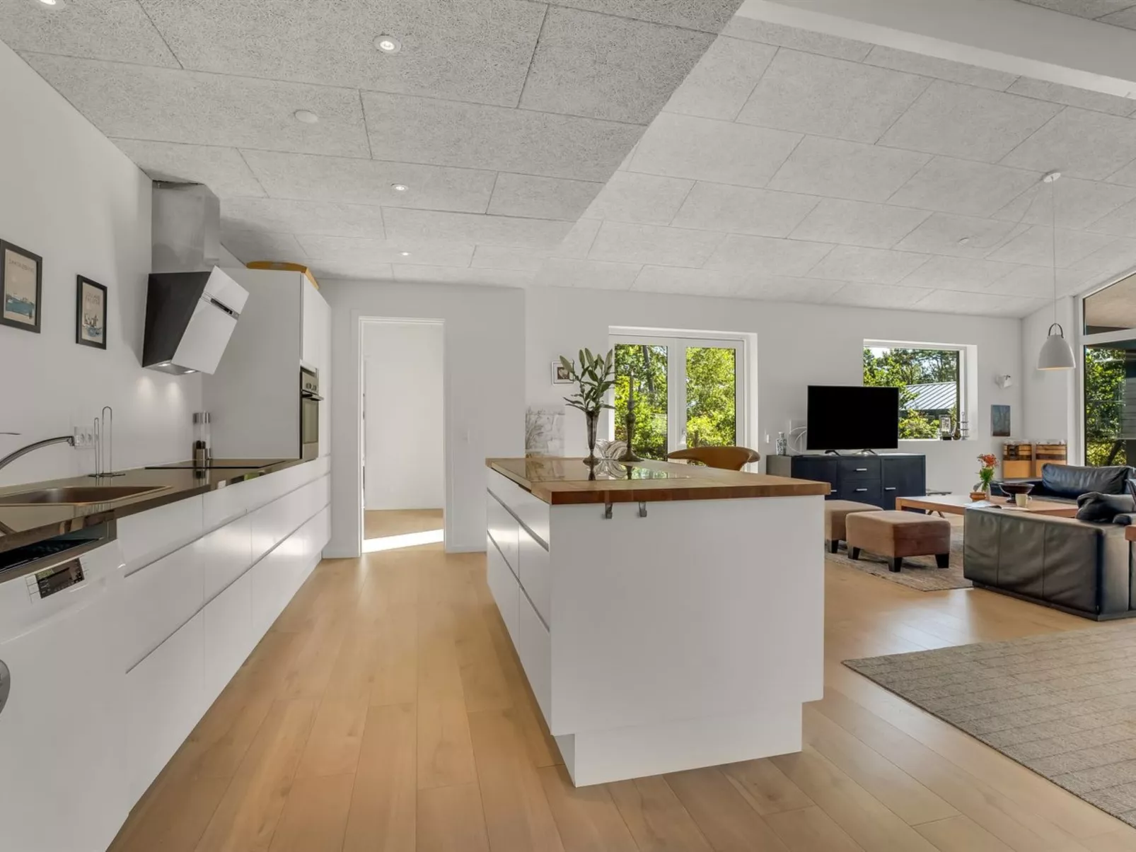 "Milda" - 100m from the sea-Drinnen