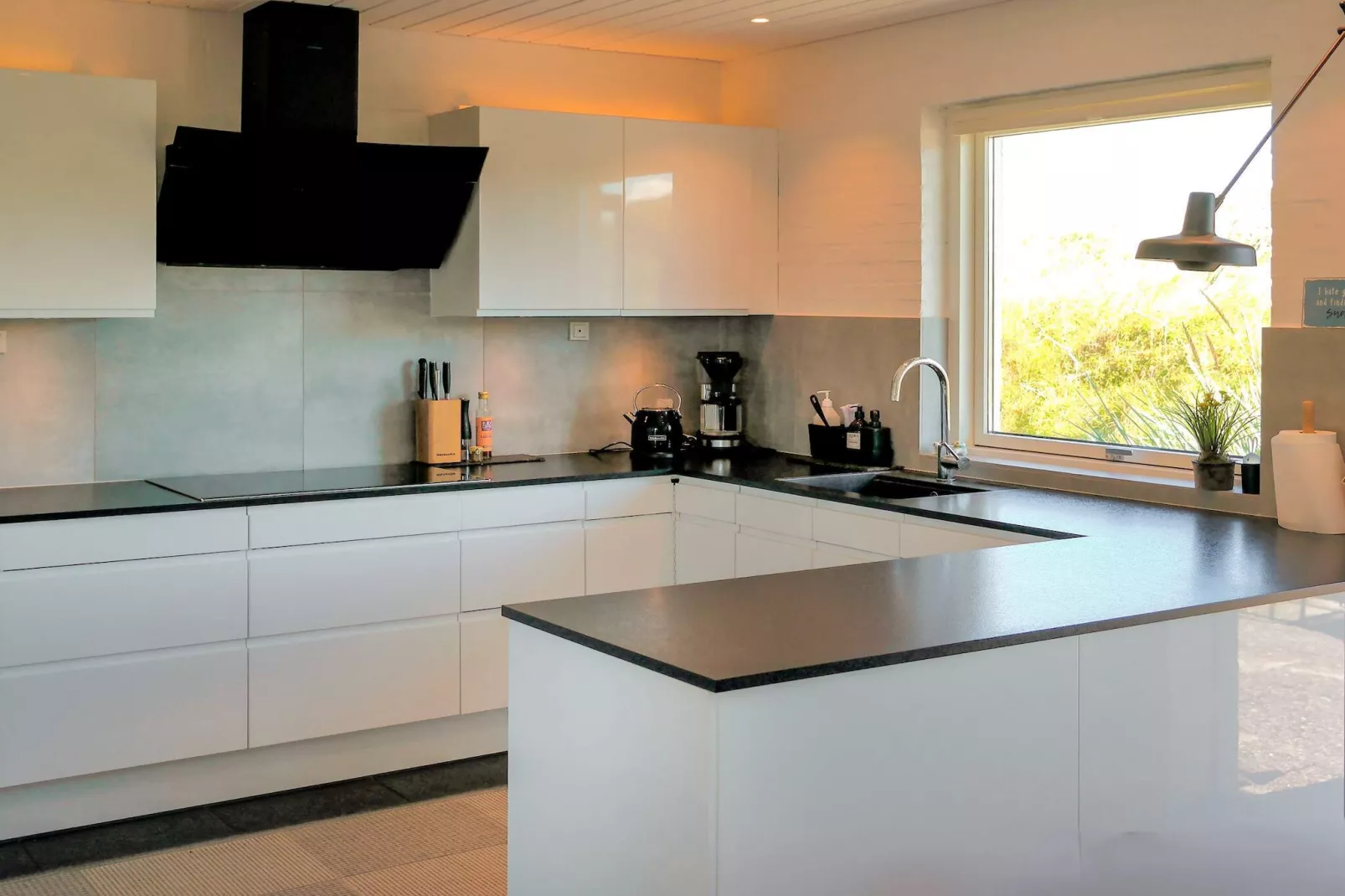 Family-Friendly House with Sauna-Indoor