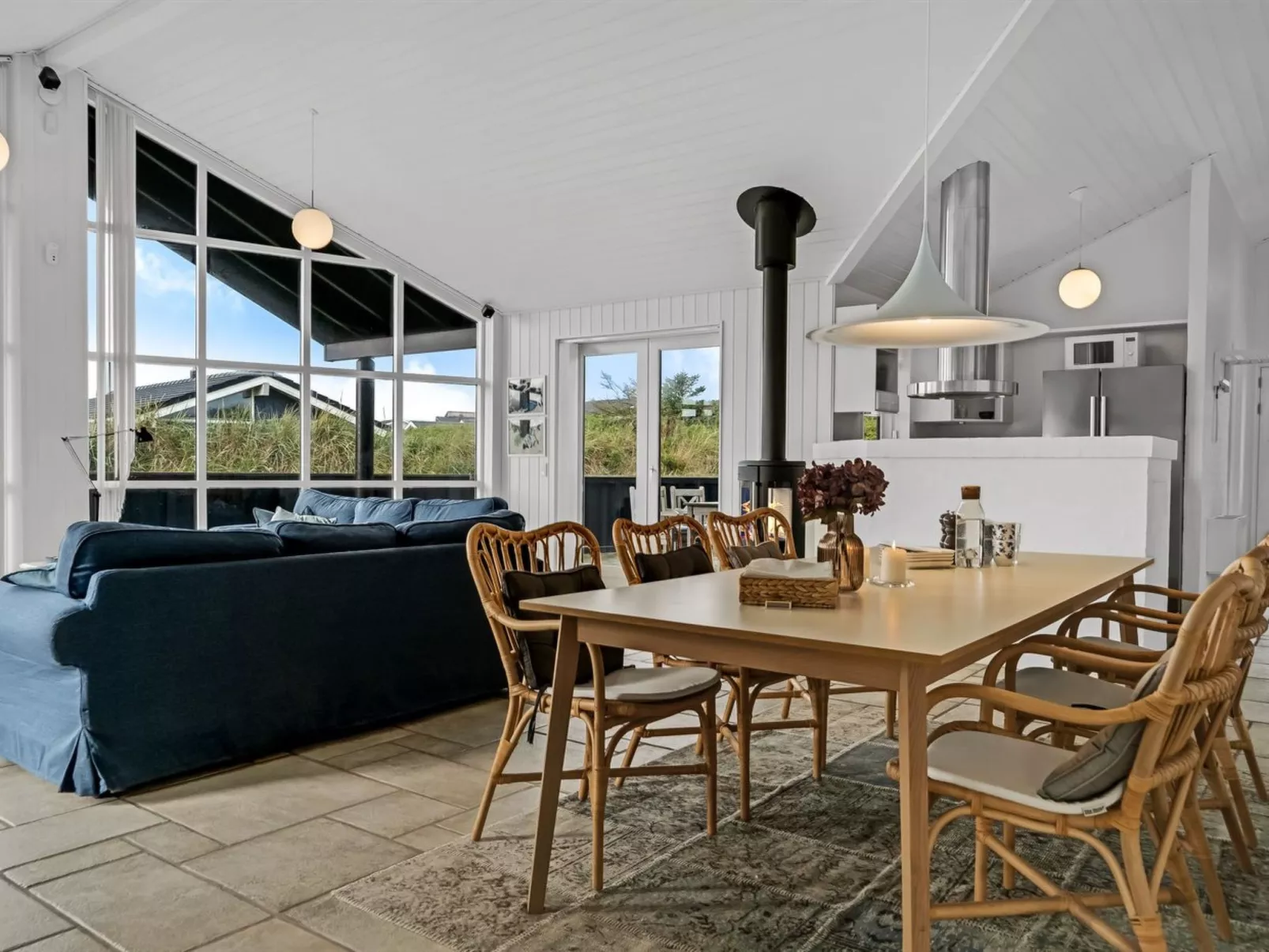 "Alde" - 150m from the sea-Inside