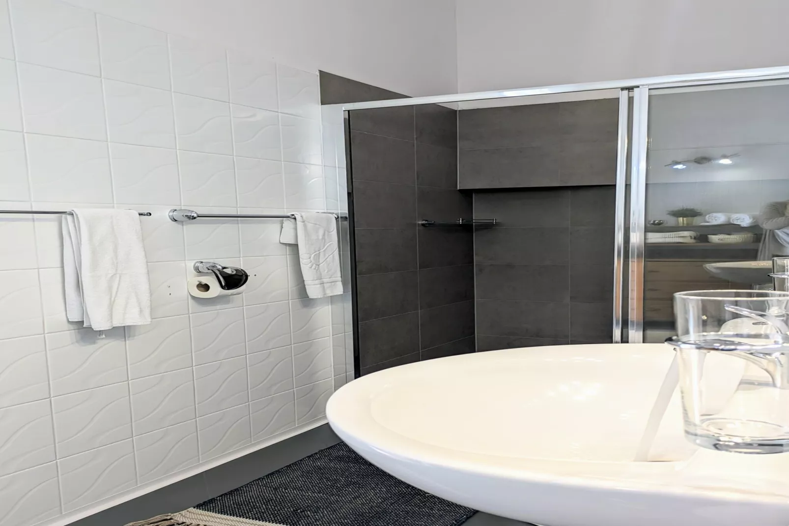 Apartament 8-osobowy na Portowej Kołobrzeg-Salle de bain