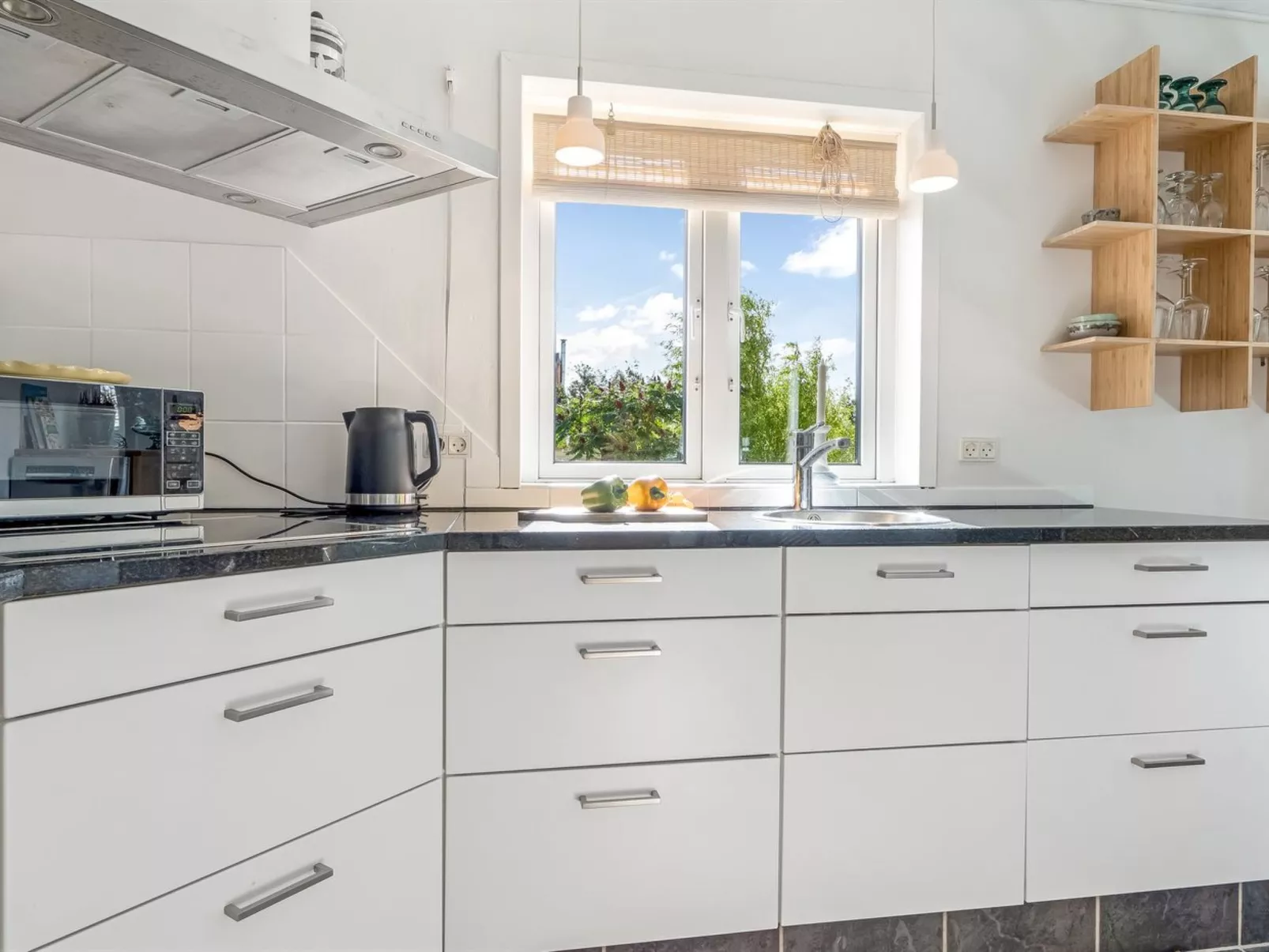 "Alpi" - 270m from the sea-Inside