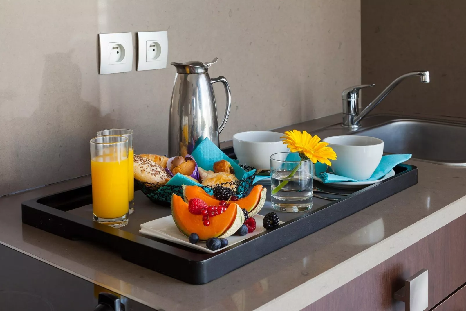 NEHÔ SUITES CANNES CROISETTE - Superior suite with terrace-Ambiance