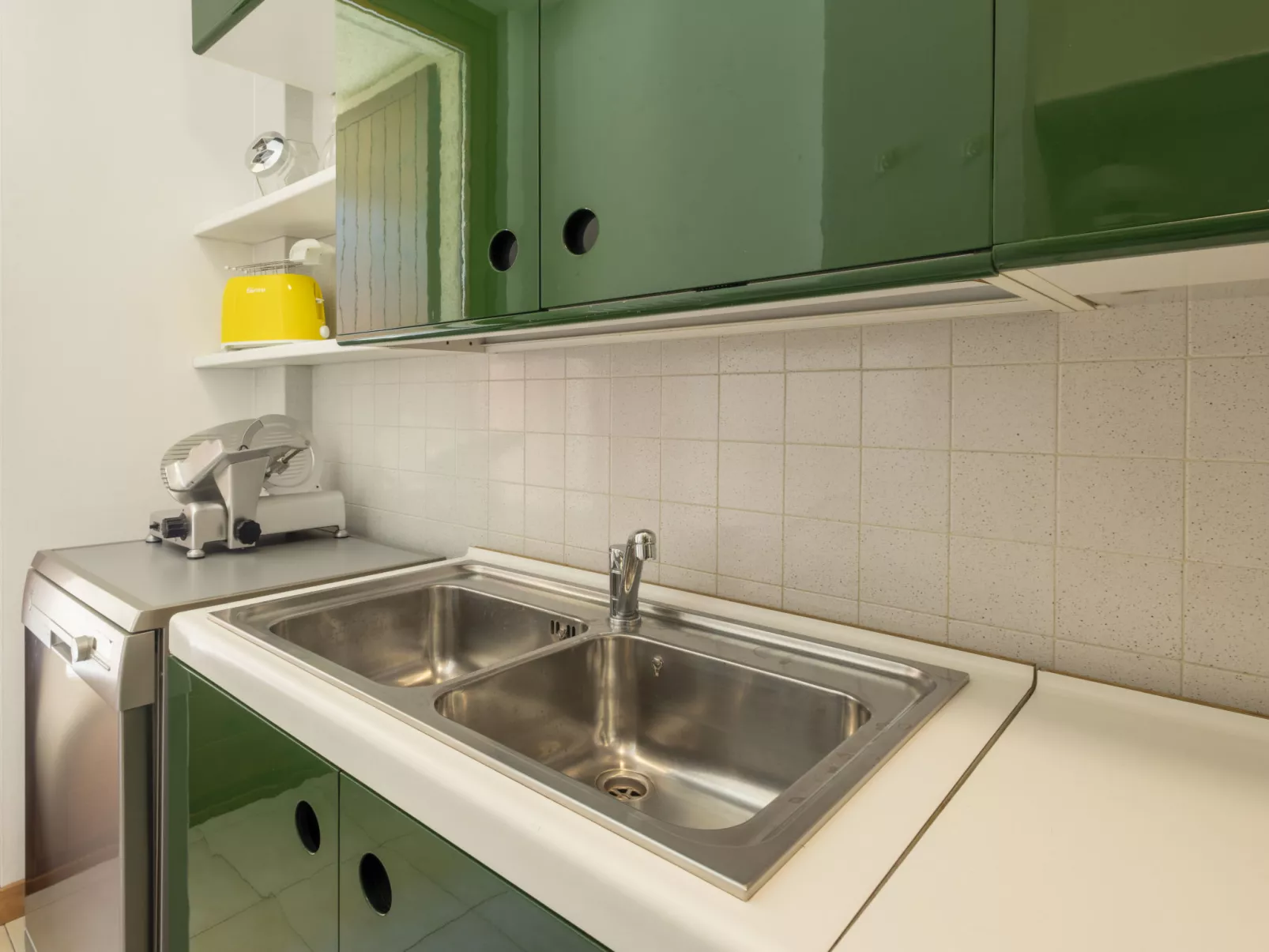 Monte Confinale Garden View-Drinnen