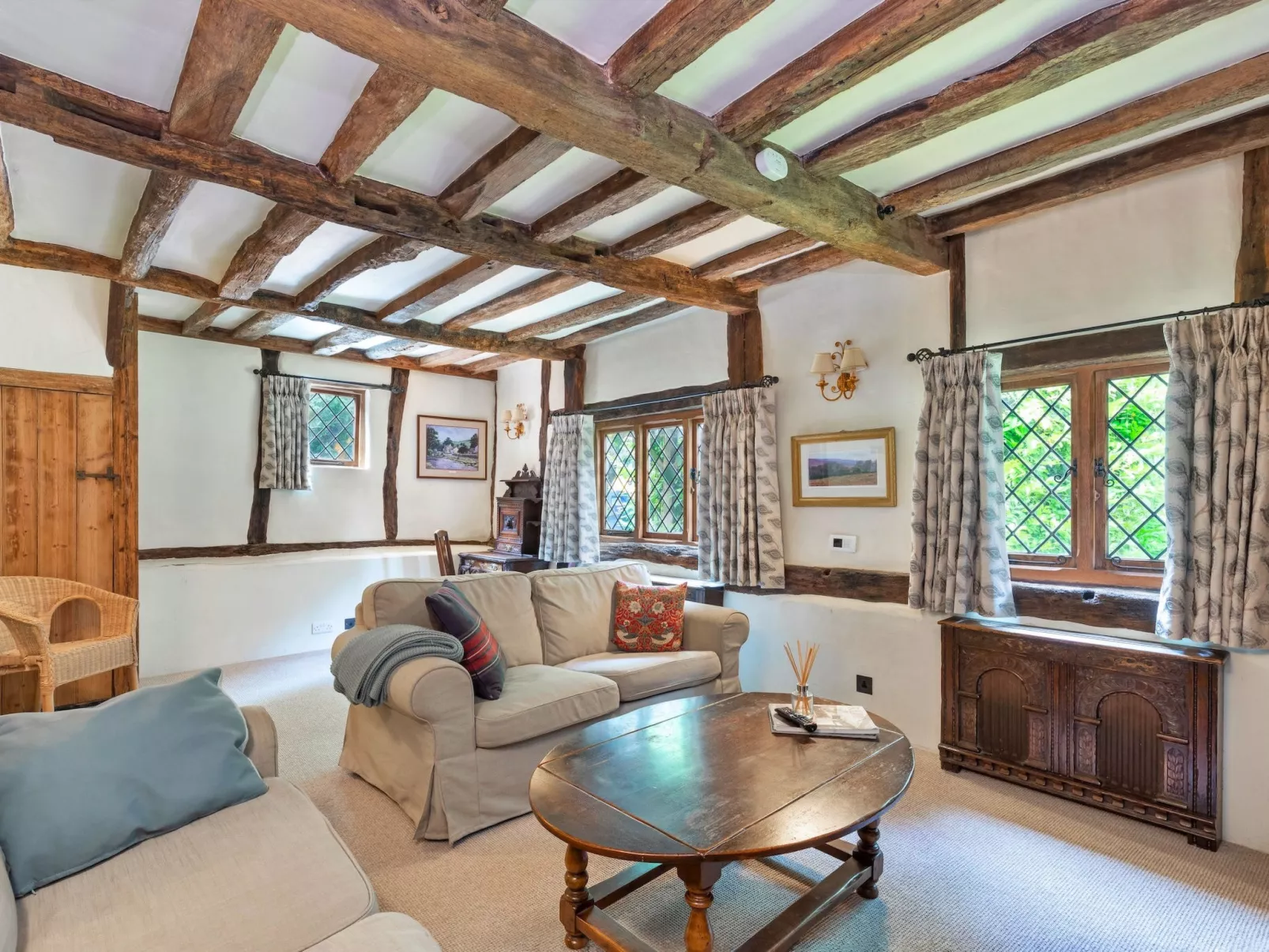 Sandhill Cottage with Hot Tub-Inside