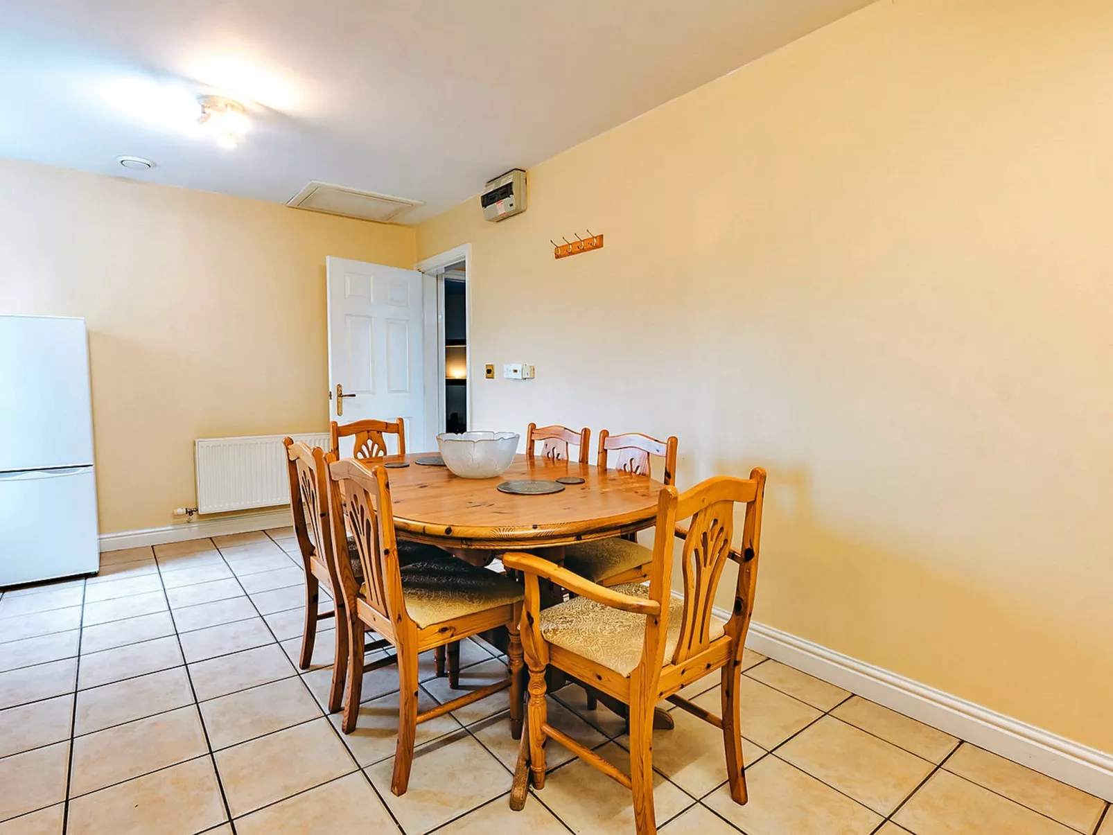 Netley Hall - Honeysuckle-Dedans