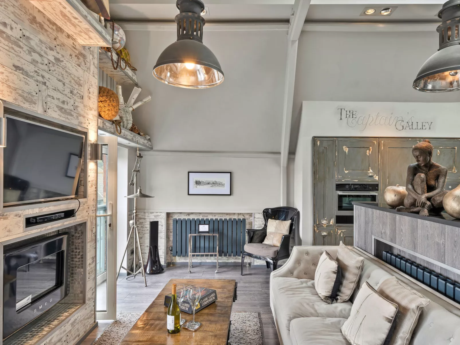 The Old Library-Drinnen