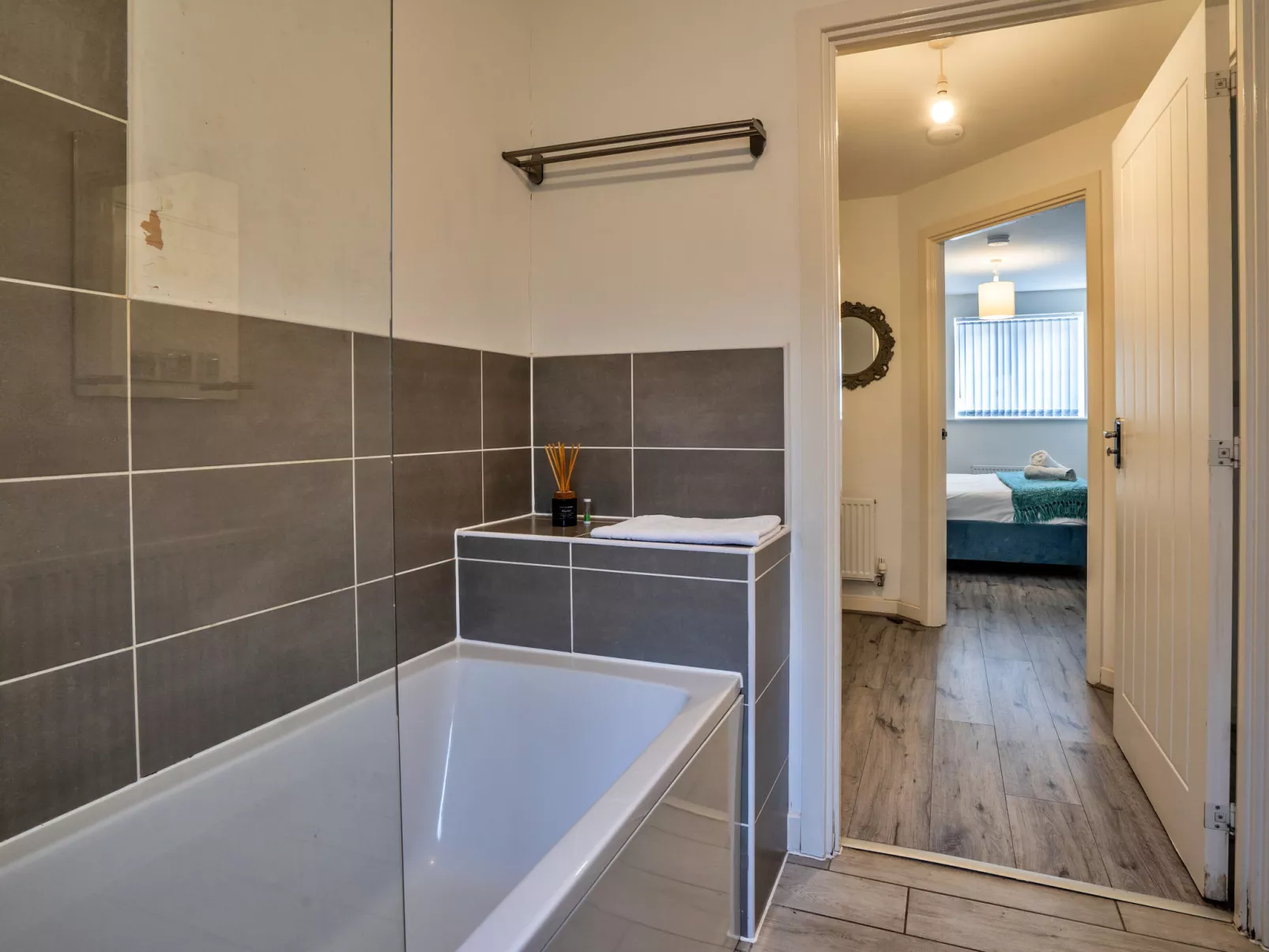 Aldridge Square-Dedans