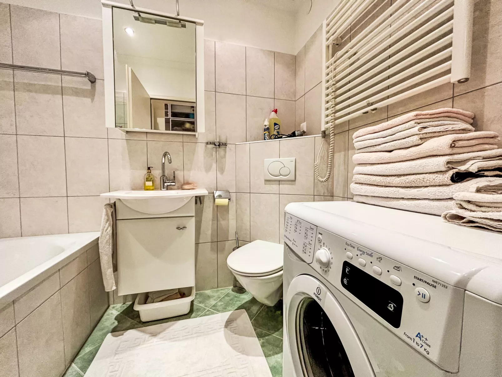 Apart Annemarie-Drinnen