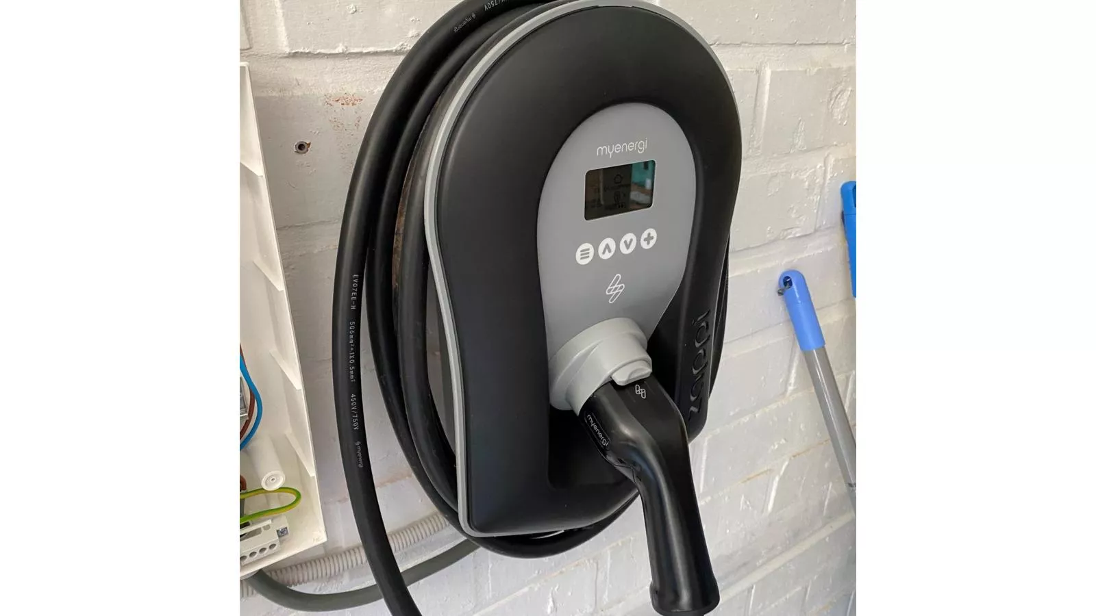 PT25 Deluxe-Facilities