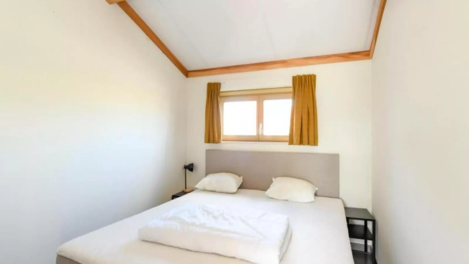 Westhinder I H19-20 Combi-Schlafzimmer