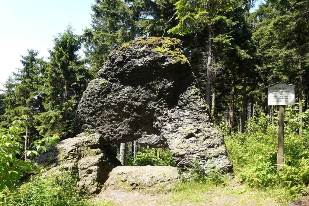 272049-Nicht zugeordnet